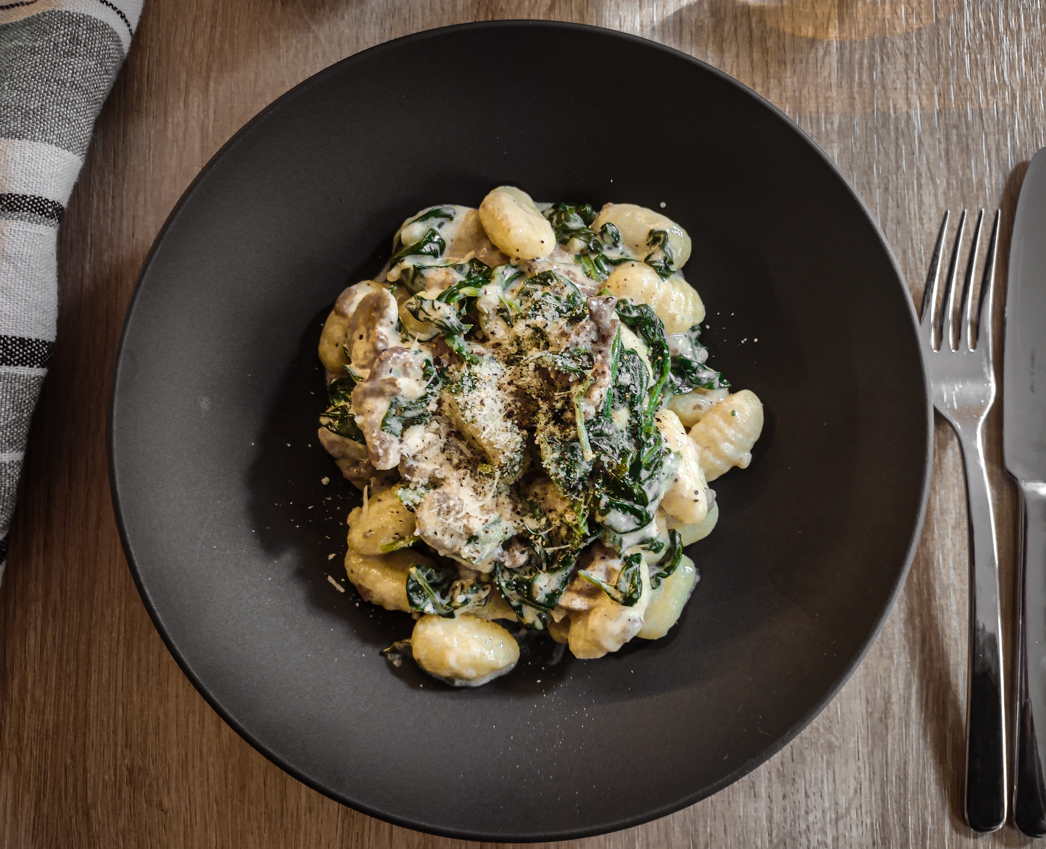 Gnocchis aux épinards et aux champignons